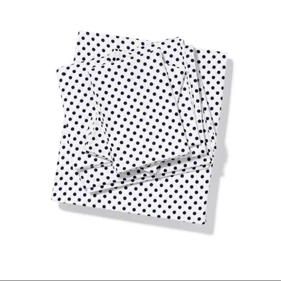 VS PINK • Queen/Full Bed Set - Picture 2 of 8